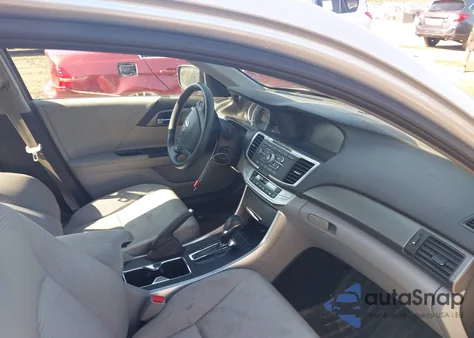 2015 Honda Accord Lx z USA, uszkodzony, nr VIN 1HGCR2F31FA119082